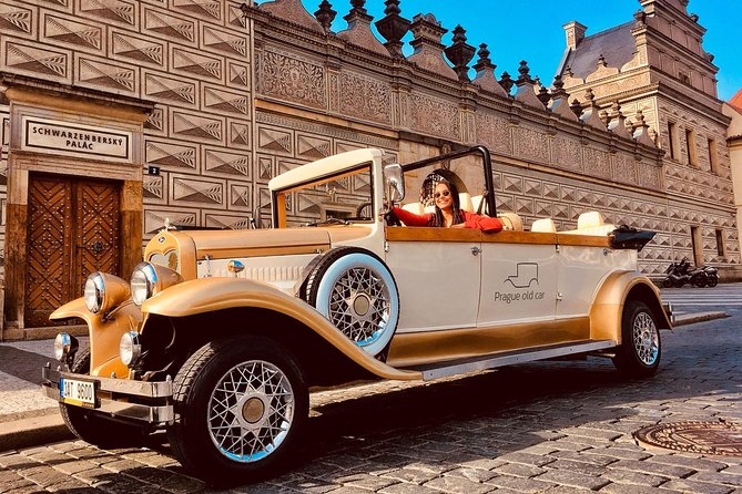 1,5 hour oldtimer convertible Prague sightseeing tour - Wenceslas Square, the National Museum, and modern Prague