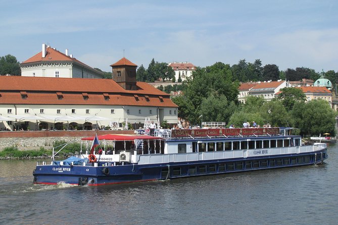1 hour Prague Panoramic Vltava River sightseeing Cruise - Prague Castle from the river