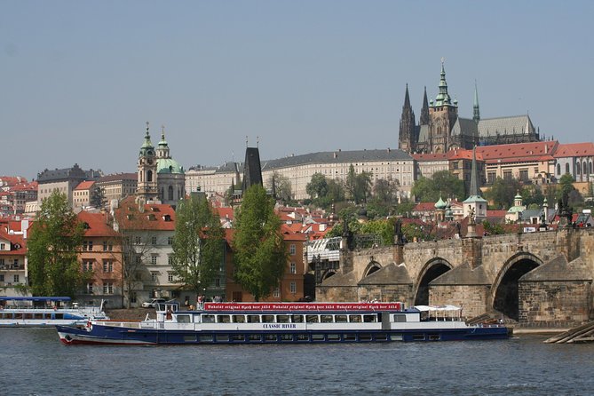 1 hour Prague Panoramic Vltava River sightseeing Cruise - Kampa Island and the City of a Thousand Spires