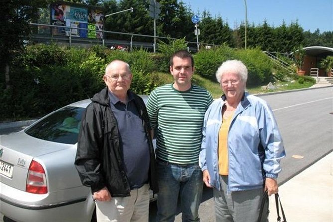1-way Prague to Vilshofen private transfer - up to 7 passengers - Mercedes car or minivan, and why size matters