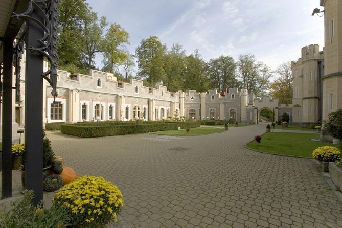 2-Day Hluboka and Cesky Krumlov Tour from Prague - A free day at Hluboka nad Vltavou