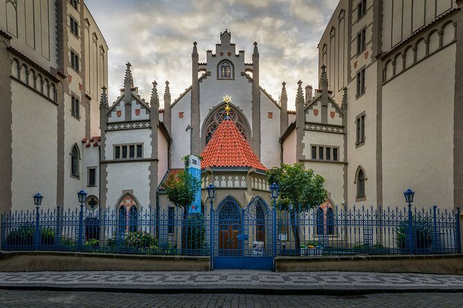 2-Hour Old Town and Jewish Quarter Tour in Prague - Key points at a glance