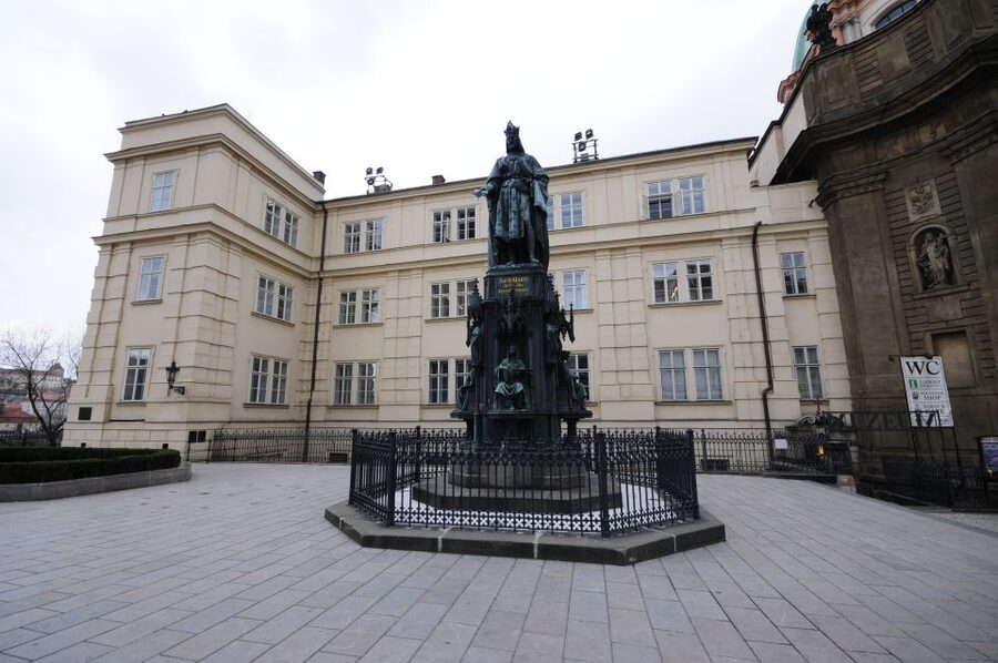 3-Hour Prague Castle & Interiors Tour - St. Vitus Cathedral, Prague’s great centerpiece