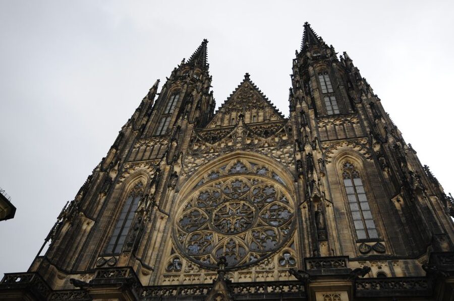 3-Hour Prague Castle & Interiors Tour - Golden Lane, small houses with a big tourist pull