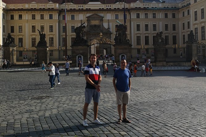 3-hour Private Prague Castle Walking Tour - St George’s Basilica and a quieter historical pause