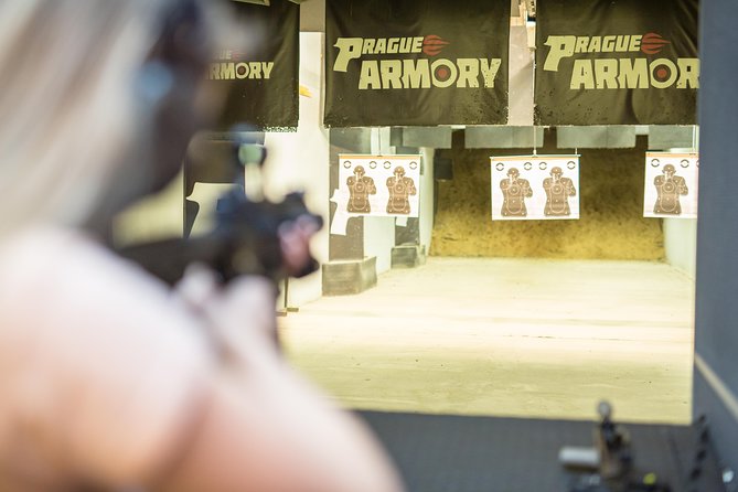 All Inclusive Shooting Packages | Transportation & Snack incl. - The instructors are an important part of the outing
