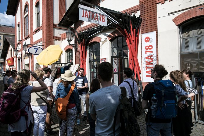 Alternative Prague Walking Tour - VNITROBLOCK and Prague’s young creators