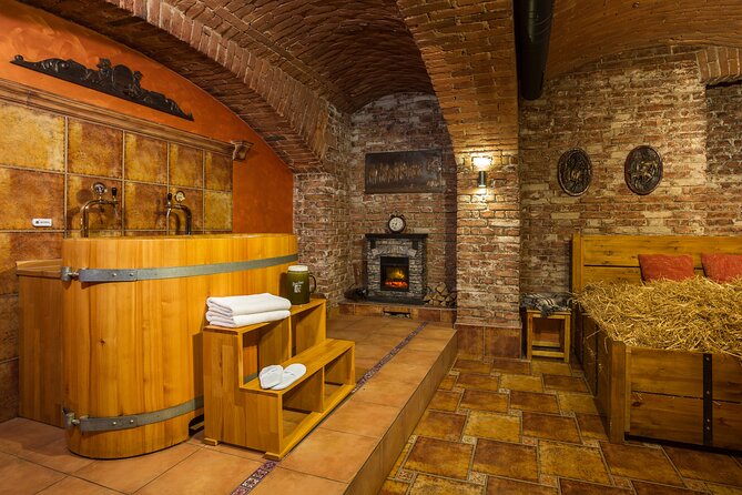 Beer bath Spa for 2 people/ 1 tub - 1,5 hour Activity in Prague - What the Prague beer bath actually is