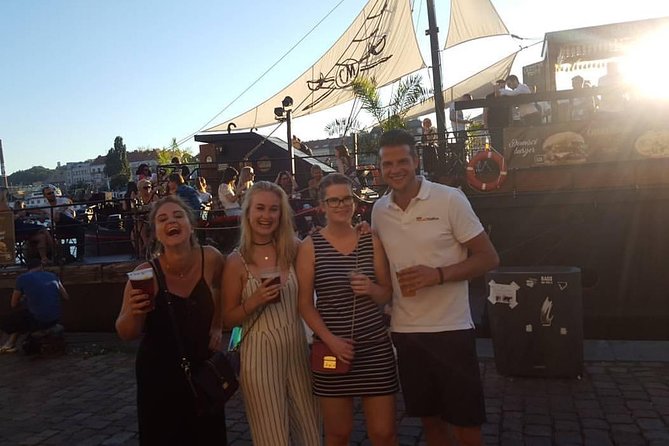Beergarden Tour - The Old Town walk sets the scene