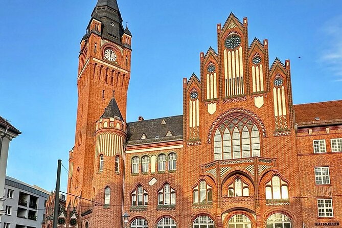 Berlin Full Day Tour with Lunch and private transfers from Prague - The Berlin Wall Memorial and Museum Island