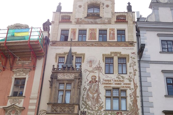 Best of Prague - City walking tour with Czech Cuisine Lunch - St. Vitus Cathedral and the final major stop