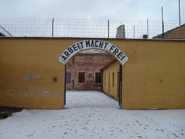 Bus Tour to Terezín from Prague - Key points at a glance