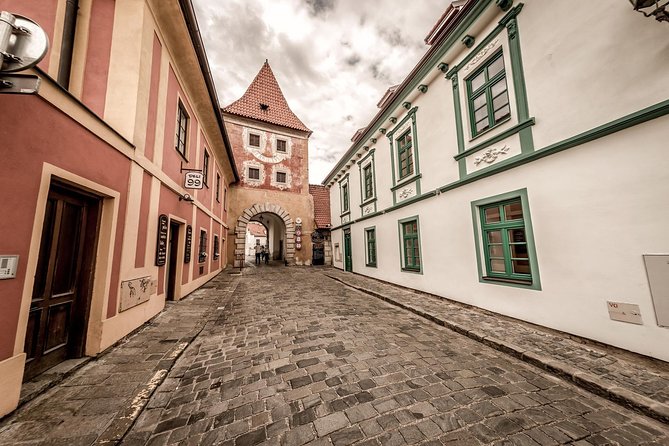 Cesky Krumlov One Day Trip from Prague by bus - Who should take this trip?