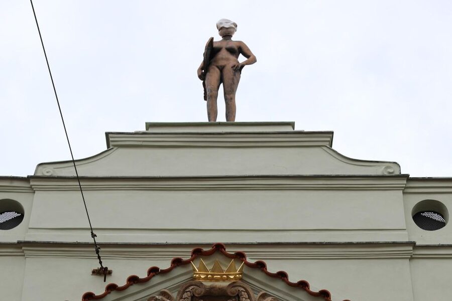 Contemporary art tour in Prague: the works of David Černý - Should you book the David Černý tour?