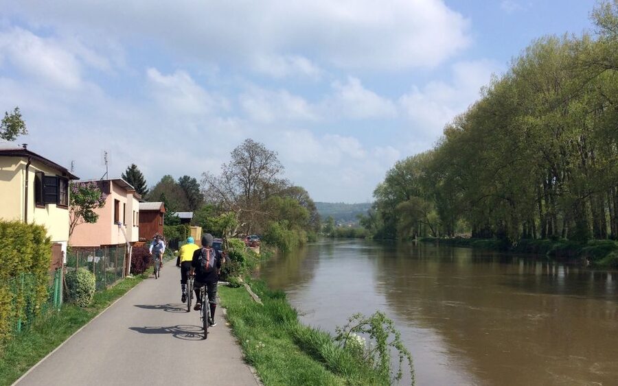 Coutryside bike tour to Karlstejn Castle. - Why this ride is different from a standard castle trip