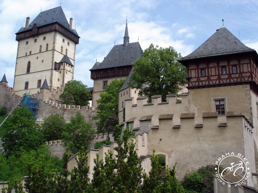 Coutryside e-bike tour to Karlstejn Castle - Villages, viewpoints, and the approach to Karlstejn