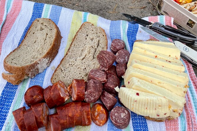 Czech countryside scenical hike to the castle, local deli tasting - Is $307.13 per person good value?
