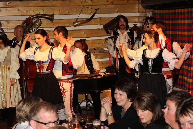 Czech Folklore Show with dinner and transfer - Who will enjoy this most