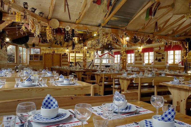 Czech Traditional Folklore Show including Dinner and Transport - Drinks are generous, but expectations matter