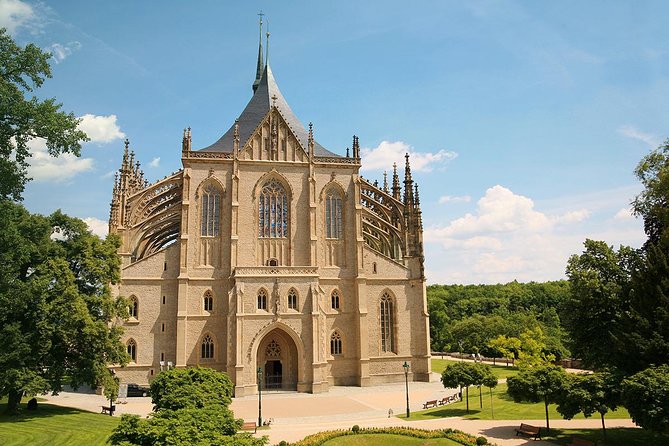 Day Trip to Kutná Hora by train from Prague - What the $83.44 price really covers