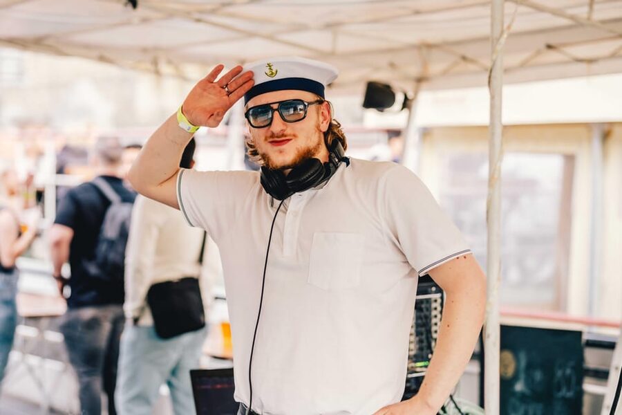 Drunken Monkey Prague Boat Party Open Bar to Duplex Club - What the open bar really includes
