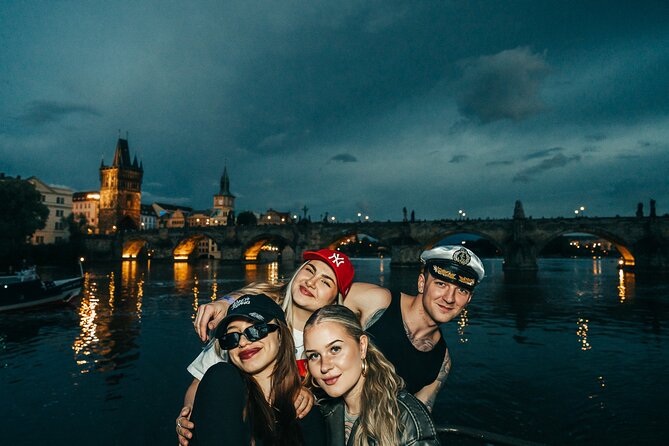 Drunken Monkey Prague Boat Party w/ 2hr Open Bar, DJ & Club Entry - What the two-hour open bar includes
