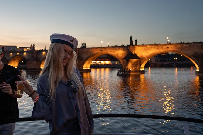 Drunken Monkey Prague Boat Party w/ 2hr Open Bar, DJ & Club Entry - The DJ and group atmosphere