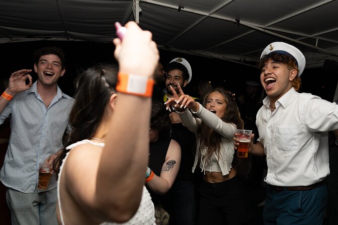 Drunken Monkey Prague Boat Party w/ 2hr Open Bar, DJ & Club Entry - The 10 pm move to Duplex rooftop club