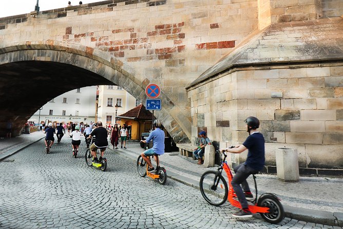 E-Bike, E-Scooter Viewpoint Fun Tour - Rudolfinum and the Jewish Quarter