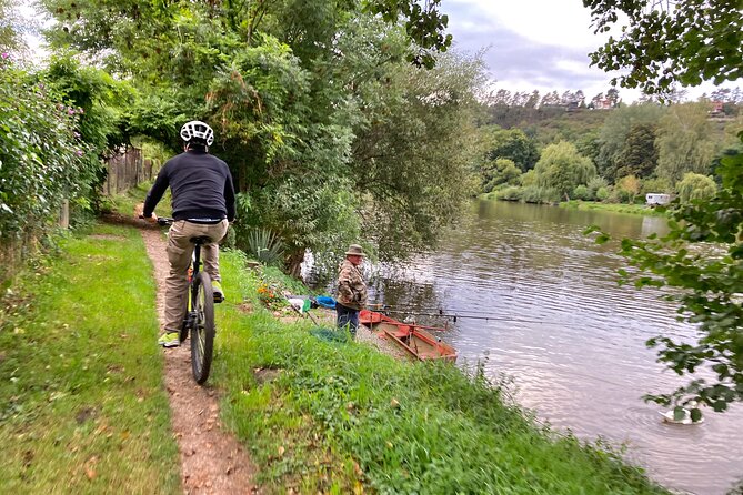 E-Bike Full-Day Trip From Prague:The Mighty Karlstejn Castle - Exploring the castle and the village