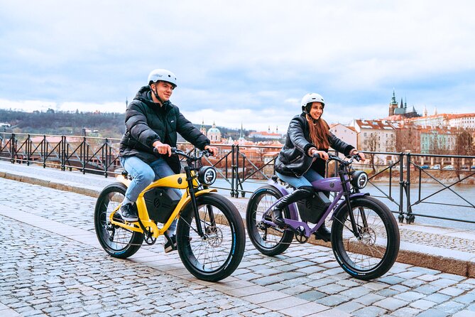 E-BIKE TOUR: 10 Must-See Landmarks & Viewpoints in Prague 1-8per. - Charles Bridge and Prague Venice