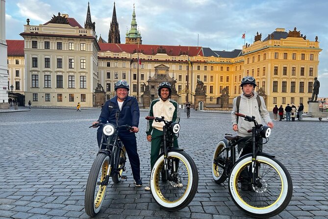 Ebike tour in Prague - Express Tour - Old Town Square and the Astronomical Clock