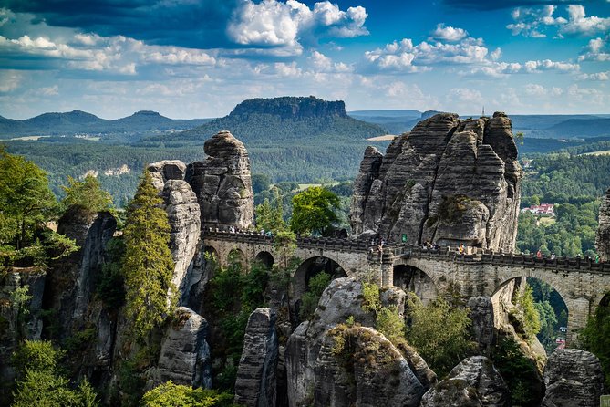 Elbe Canyon & Narnia Movie Locations Day Trip - Lunch between the Czech and German parks