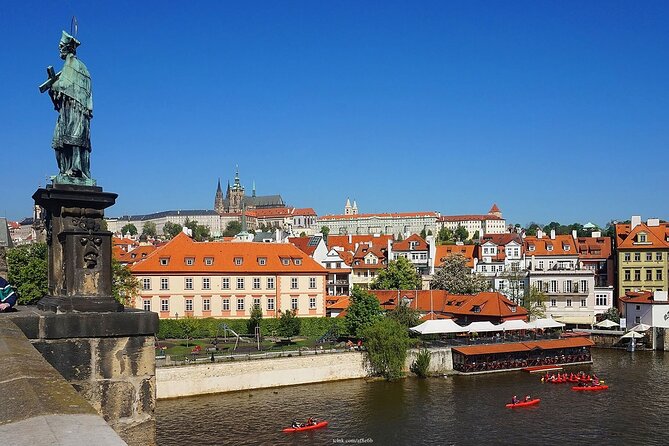 Explore the Historic Prague Castle: Private Half-Day Walking Tour - Meeting at the Masaryk Statue
