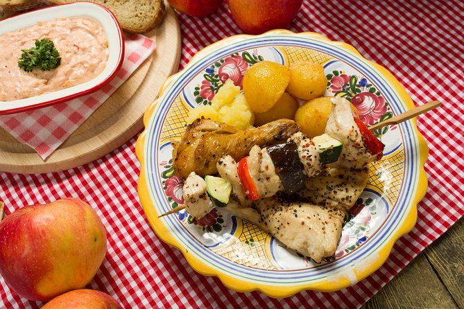 Folklore Dinner with Unlimited Drinks 4course Menu - Is $63.96 a fair price?