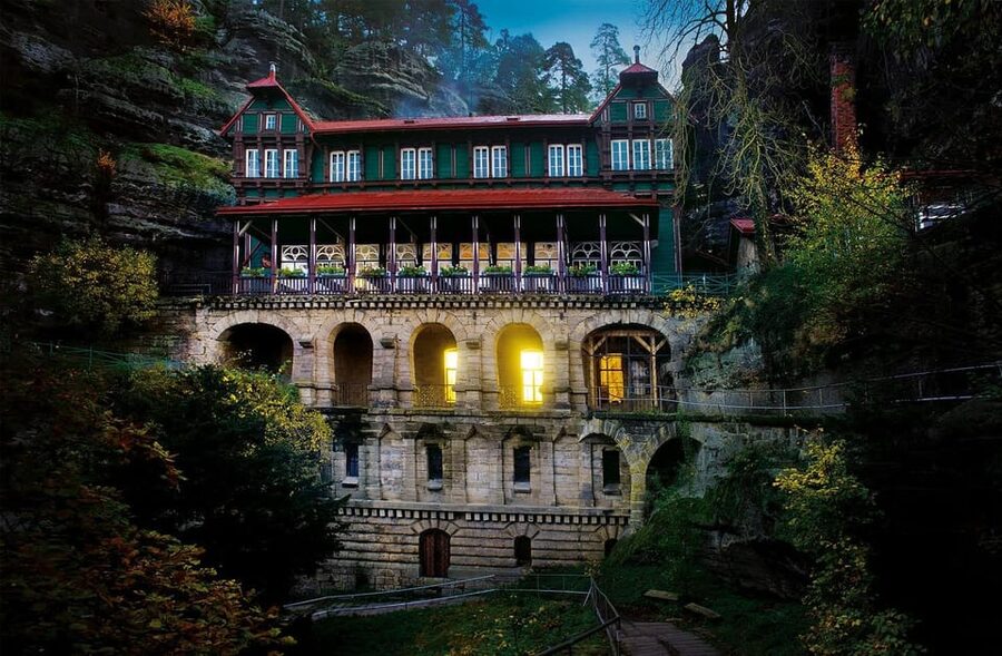 From Prague: Bohemian & Saxon Switzerland Iconic Day Trip - Why this cross-border day trip works