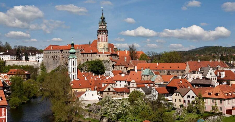 From Prague: Full-Day Český Krumlov Tour with Lunch - Key points to know before booking