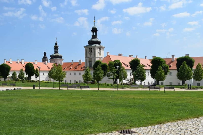 From Prague: Half-Day Coach Tour to Kutná Hora - Italian Court, Hrádek, and the town’s working past