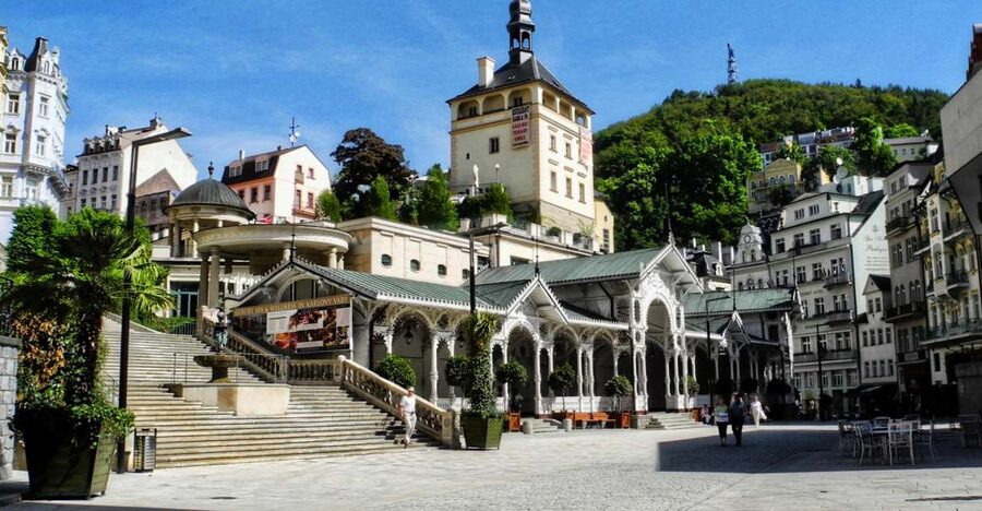 From Prague: Karlovy Vary Full-Day Tour - Why Karlovy Vary makes a good day from Prague