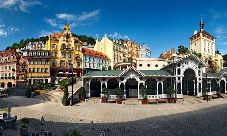 From Prague: Karlovy Vary Guided Day Trip - The journey from Prague