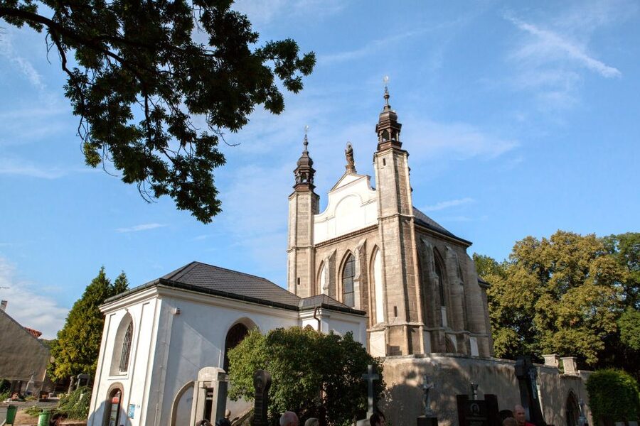 From Prague: Kutna Hora UNESCO Site Tour with Bone Chapel - Lunch in Kutná Hora