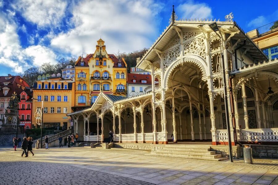 From Prague: Private Karlovy Vary & Crystal Factory Tour - Key points to know before booking