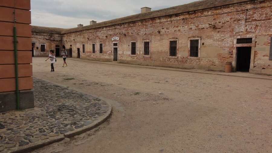 From Prague: Terezin Concentration Camp Private Tour - The Jewish Cemetery and crematorium: a quiet but hard final stop