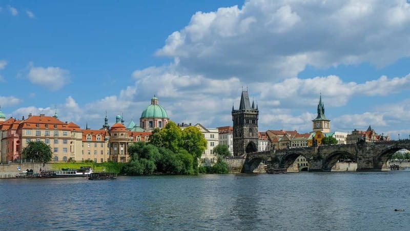 From Vienna: Full-Day Trip to Prague - Charles Bridge and the heart of the Old Town