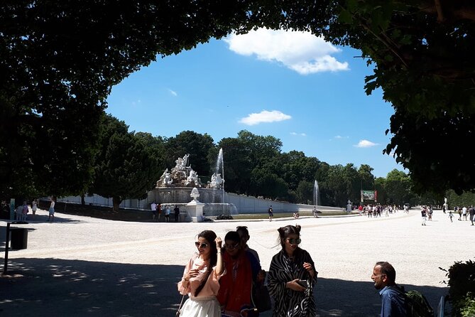 Full-Day Vienna Private Tour from Prague - Belvedere Palace and the limits of a short stop