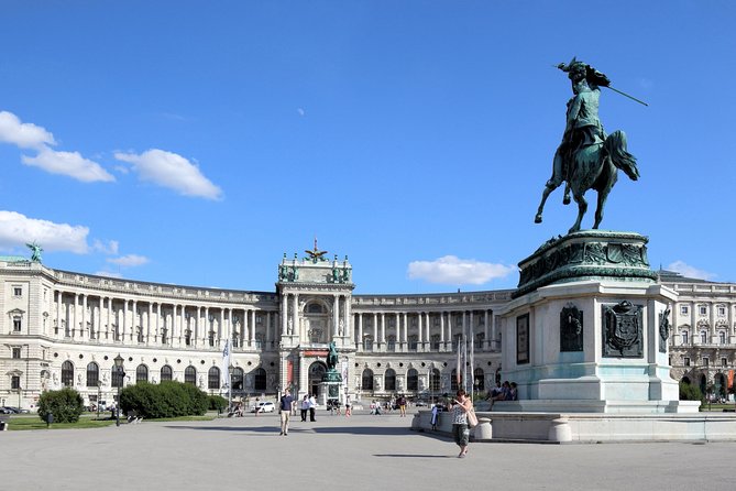 Full-Day Vienna Private Tour from Prague - The long ride from Prague to Vienna
