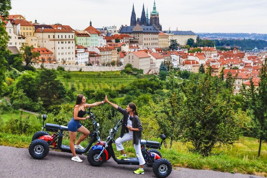 Grand City Tour on Electric Trike in Prague - Live Guided - How the guides shape the experience