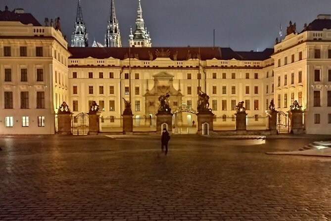 Guided Old Town & Jewish quarter Walking Tour Prague (Tip-based) - Prague’s narrowest street and the Lennon Wall