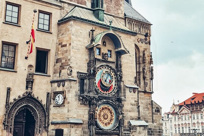 Guided Old Town & Jewish quarter Walking Tour Prague (Tip-based) - Starting at Malostranská without getting turned around