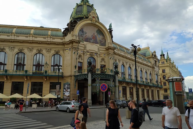Half-day Private Walking Tour - The guide makes a bigger difference than usual